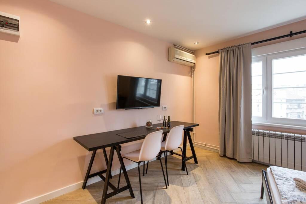 Old Town Apartment