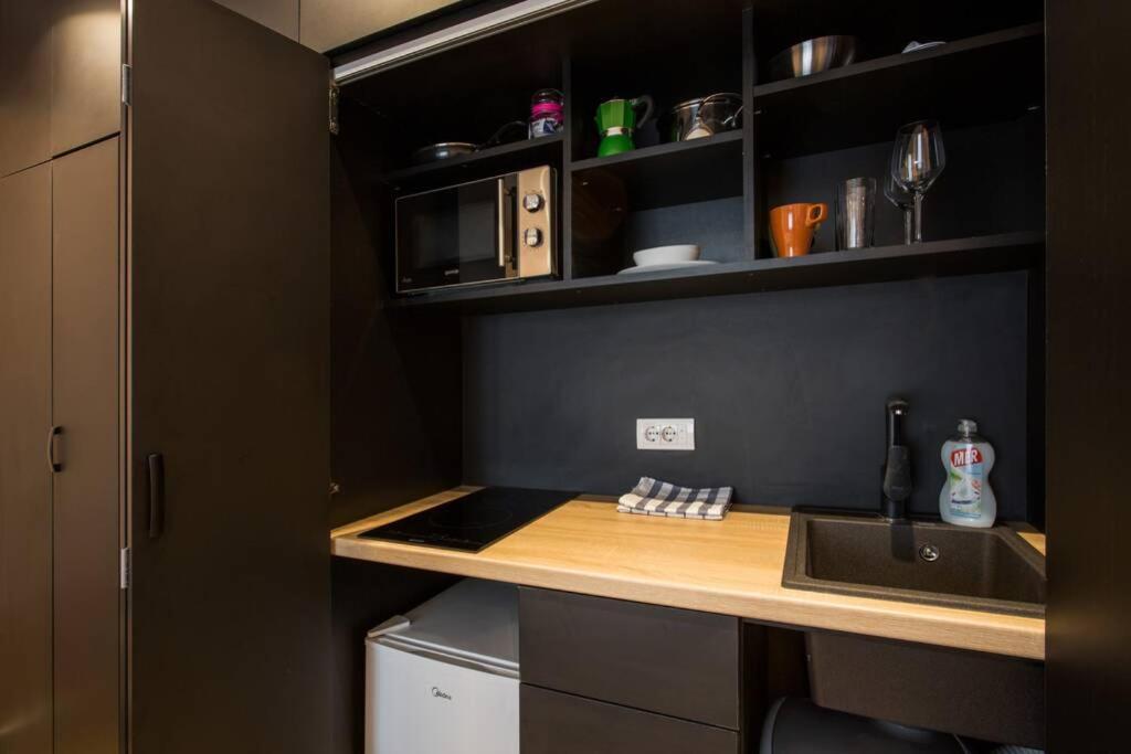 Old Town Apartment *